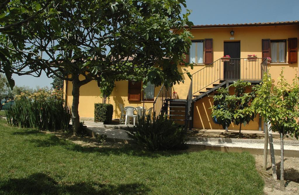 Casale Il Colle Deruta Villa Bagian luar foto